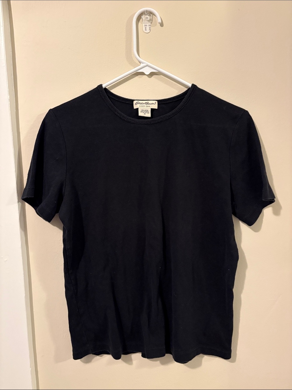 Vintage Eddie Bauer Women’s Black Crewneck T‑Shirt